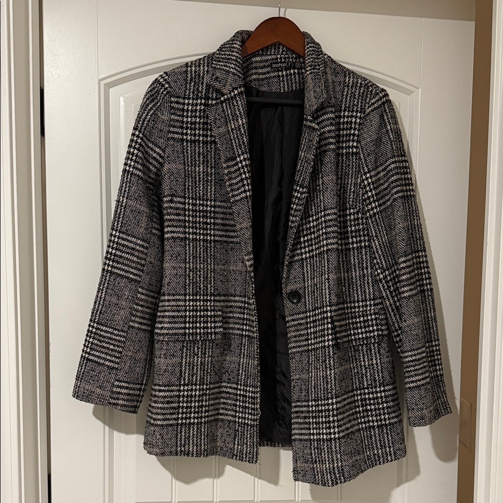 Boohoo Black and White Checkered Blazer